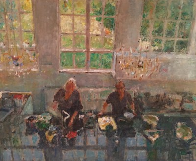 'M en A in de keuken, van bovenaf gezien', 2015, olieverf, 100 x 120